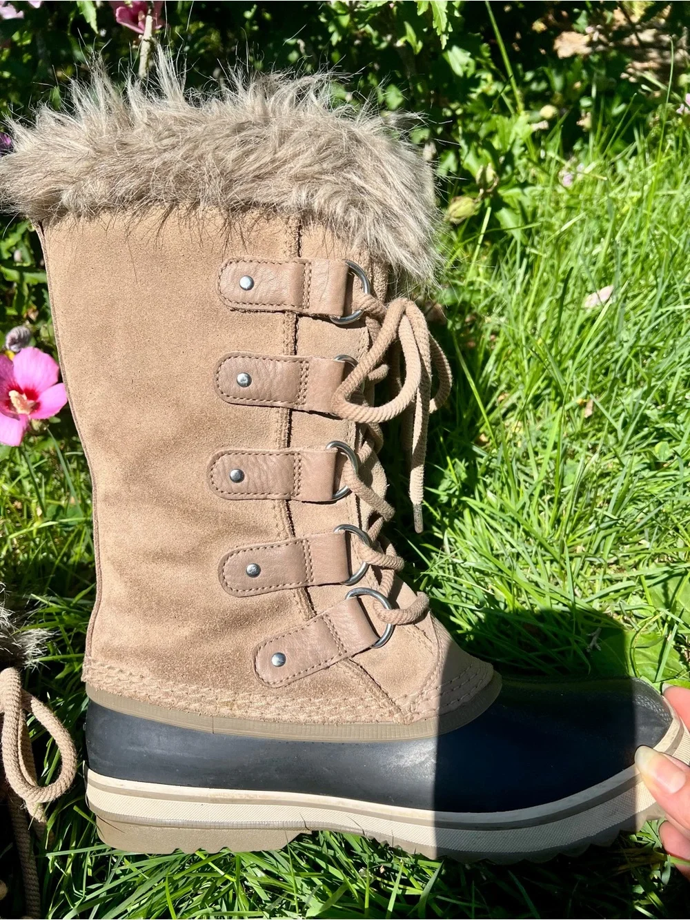 Women Sorel Joan of Arctic Tall Snow Boat Gently Preowned Classic Fur Lined 9